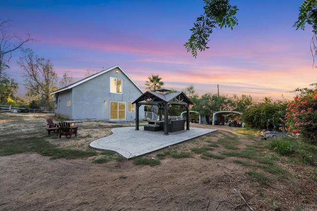 Detail Gallery Image 16 of 19 For 1952 Euclid Ave, El Cajon,  CA 92019 - 4 Beds | 3/1 Baths