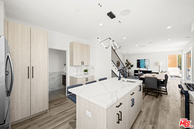 1955 Preuss Road, Los Angeles CA: https://media.crmls.org/mediaz/ba4bc536-42b9-4adc-aea7-909dcbb512d1.jpg