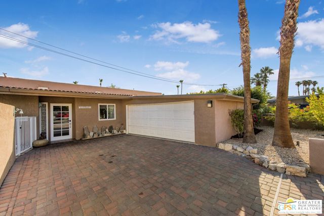 73940 Mountain View Avenue, Palm Desert CA: https://media.crmls.org/mediaz/ba4c0c33-4e93-4dec-ac03-a6451cea1437.jpg