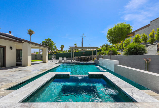 79575 Camelback Drive, Indio CA: https://media.crmls.org/mediaz/ba4d6bef-7019-45d5-97bc-9b3f0d126e99.jpg