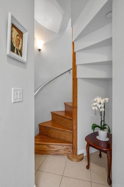 2389 Eric Road, Fallbrook CA: https://media.crmls.org/mediaz/ba4e2c67-3fd9-4feb-b321-0f2bbab19ab6.jpg