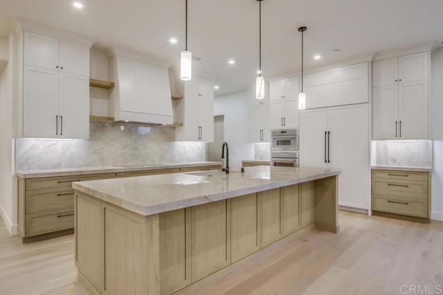 5380 Los Robles Drive, Carlsbad CA: https://media.crmls.org/mediaz/ba4e4f1e-e057-4a77-bd83-9b5546f14934.jpg