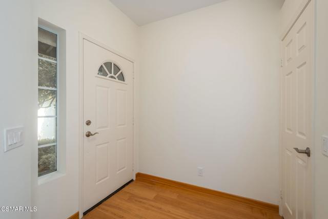 140 Windrose Drive, Newbury Park CA: https://media.crmls.org/mediaz/ba4e6c5f-77d2-415a-be85-e81bbe05f6b6.jpg