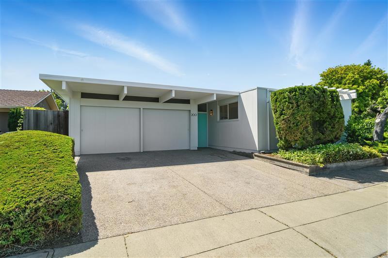 200 Loon Court