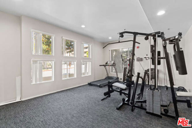 10790 Rose Avenue, Los Angeles CA: https://media.crmls.org/mediaz/ba4f636a-f469-4c0f-9b24-6dde9dbc05d1.jpg