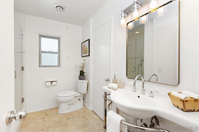 4755 Cather Ave, San Diego CA: https://media.crmls.org/mediaz/ba506ee4-c173-491a-b487-4952b67ad390.jpg