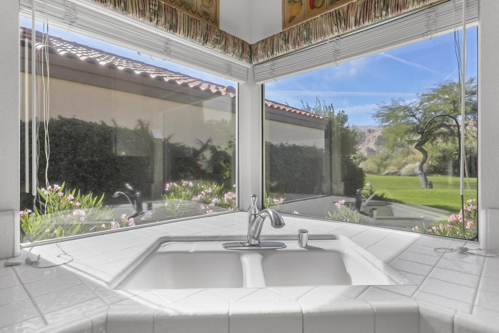 MLS #219138586DA image #14