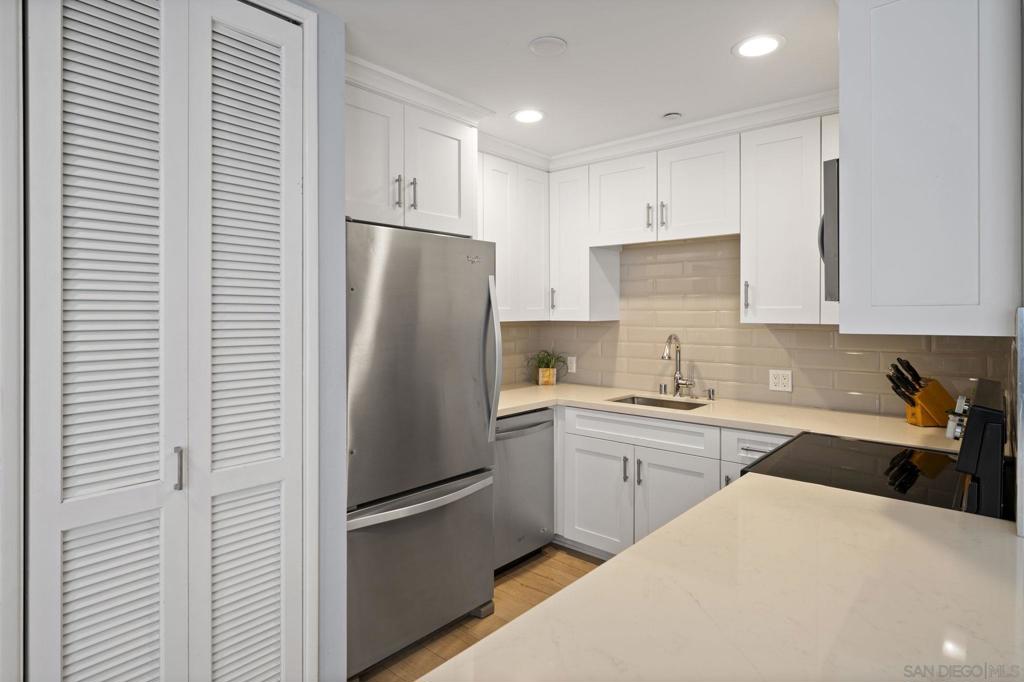 4082 Albatross St - photo 10