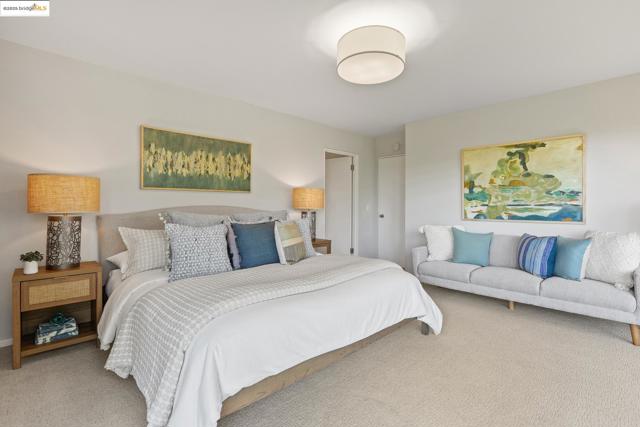 20 Ascot Ct, Oakland CA: https://media.crmls.org/mediaz/ba52d923-b3c3-4374-8dc0-a8ff46858cc6.jpg