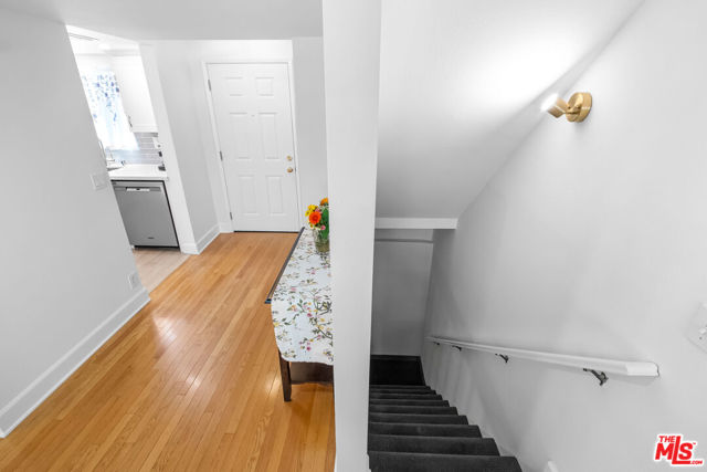 241 Monterey Road, South Pasadena CA: https://media.crmls.org/mediaz/ba540fb5-b5c1-43e4-b156-1acbe8cde674.jpg