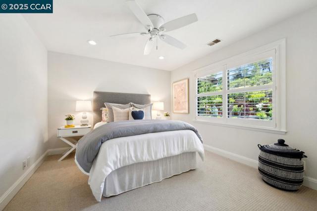 3369 Stage Coach Dr, Lafayette CA: https://media.crmls.org/mediaz/ba5428ec-3388-4fa8-9401-a3a86dda73a9.jpg