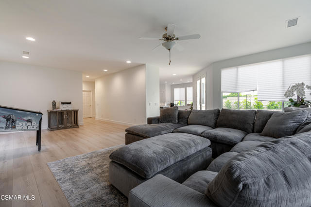 5314 Via Dolores, Newbury Park CA: https://media.crmls.org/mediaz/ba5747c2-b74c-4d3a-bd32-52fa27187b72.jpg
