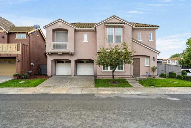 2372 Donner Pass Avenue, Sacramento CA: https://media.crmls.org/mediaz/ba57ea87-721b-4a12-8d22-77e49574a87a.jpg