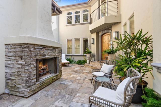 108 Grove Lane, Capitola CA: https://media.crmls.org/mediaz/ba58c295-71c2-4ce0-ac90-4e54849c386d.jpg