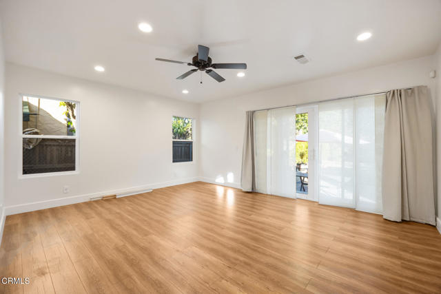 Detail Gallery Image 6 of 21 For 242 Virginia Ave, Pasadena,  CA  - 3 Beds | 2 Baths