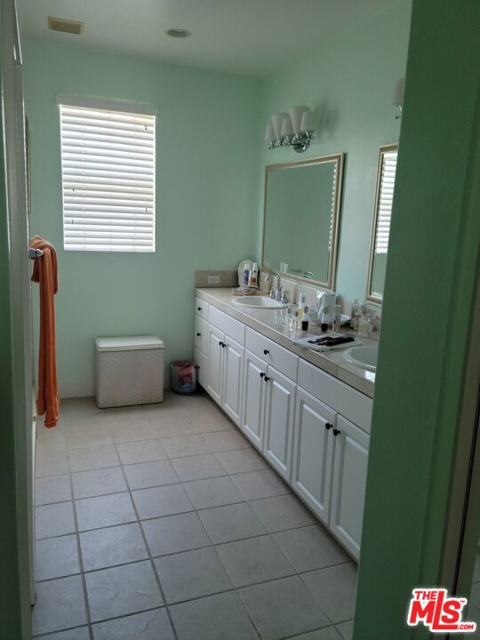 5701 KIYOT Way, 4 photo 6