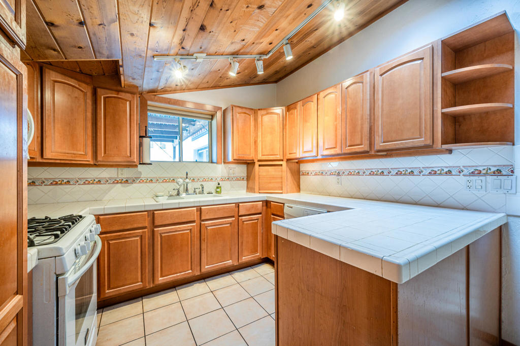 MLS #219140233PS image #14