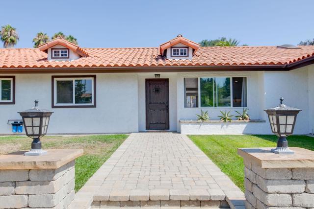 704 Matagual Dr, Vista CA: https://media.crmls.org/mediaz/ba5c3164-4fff-4555-afc5-67e6a13d27d0.jpg