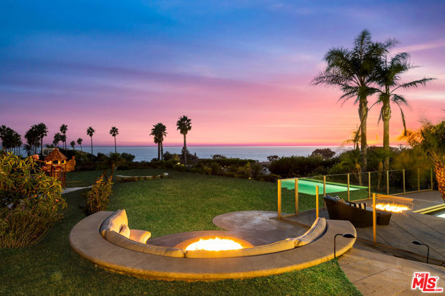 30532 MORNING VIEW Drive, Malibu CA: https://media.crmls.org/mediaz/ba5c3e3e-6e3c-47cf-aecd-d4c26b86b211.jpg