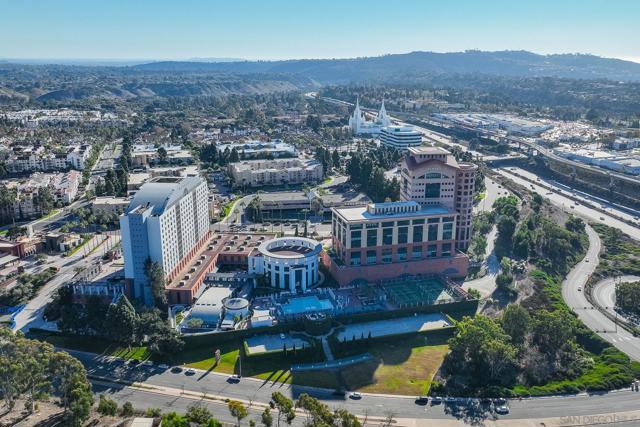 3550 Lebon Dr, San Diego CA: https://media.crmls.org/mediaz/ba5c623f-7835-4f56-a675-4775c9d412fa.jpg