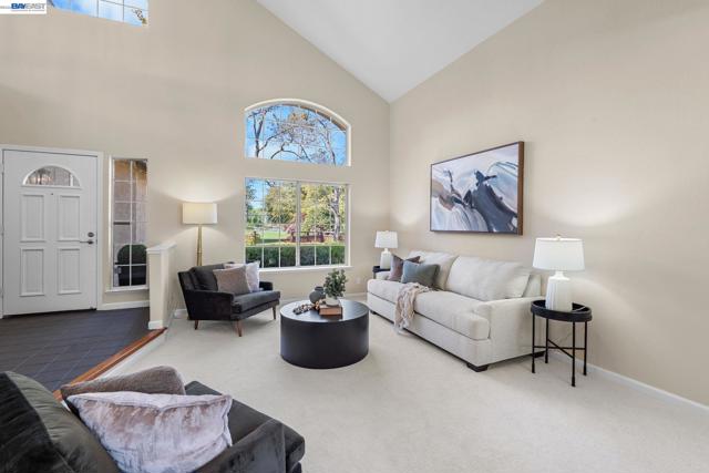 Image 6 of 40 For 912 Loyola Way