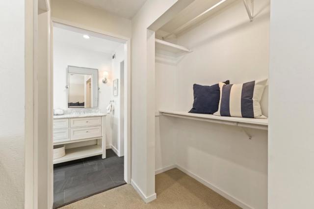 1721 Stone Pine Lane, Menlo Park CA: https://media.crmls.org/mediaz/ba5cea3f-54c3-41de-adbb-935519034a8b.jpg