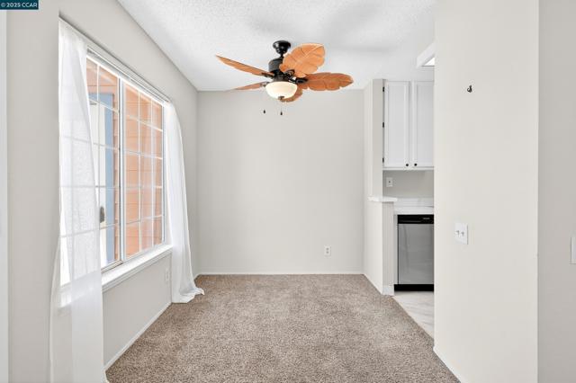 15 Glenwood, Hercules CA: https://media.crmls.org/mediaz/ba5d14e3-9f82-407f-b993-34909313a545.jpg