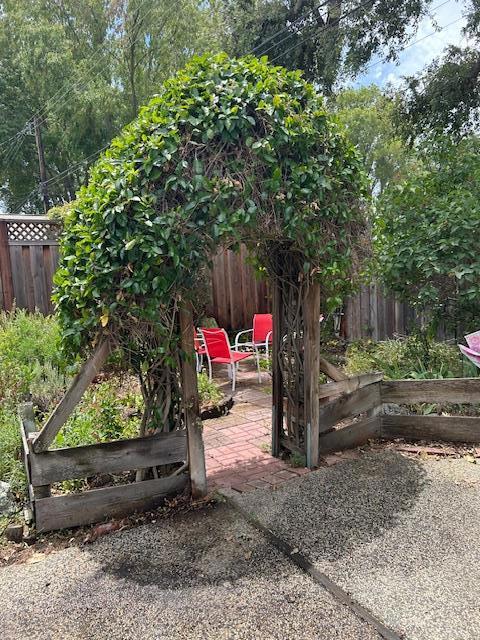 5755 Cohasset Way, San Jose CA: https://media.crmls.org/mediaz/ba5d86d8-2d6b-4033-a24f-e92643361498.jpg
