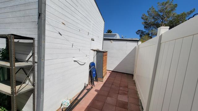 74711 Dillon Road, Desert Hot Springs CA: https://media.crmls.org/mediaz/ba5d9541-dc78-437f-a545-3938daa434fd.jpg