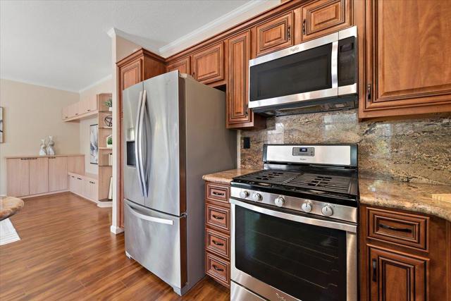 2914 Creek Point Drive, San Jose CA: https://media.crmls.org/mediaz/ba5db082-527f-4ce4-ab8e-1a4758f3ccd8.jpg
