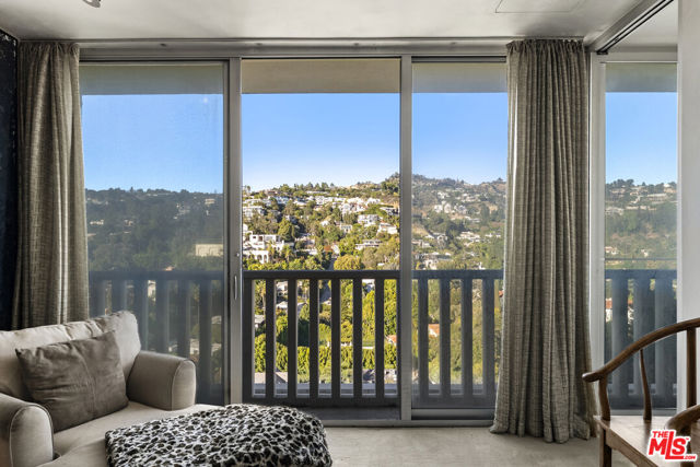 9255 Doheny Road, West Hollywood CA: https://media.crmls.org/mediaz/ba5de4ef-38b9-43b7-8aa5-b84e3e780de6.jpg