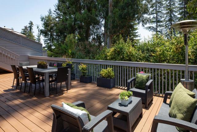 1330 Trinity Drive, Menlo Park CA: https://media.crmls.org/mediaz/ba5f64f5-e80d-47c6-afa5-07d65713d2a3.jpg