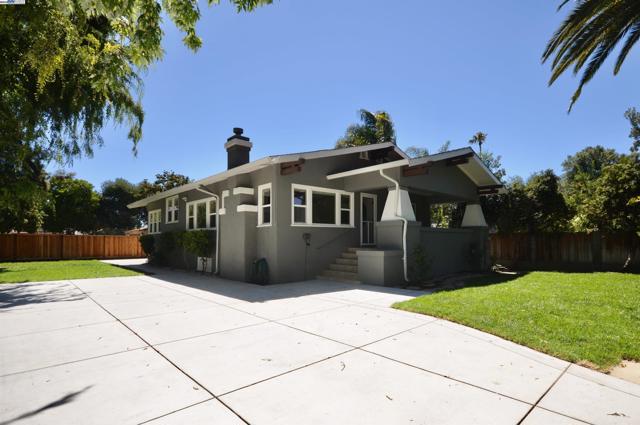 4544 Thornton Ave, Fremont CA: https://media.crmls.org/mediaz/ba5f8378-bb0c-448b-83d0-55d0d85d66b4.jpg
