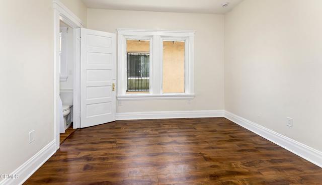 124 W Avenue 28, Los Angeles CA: https://media.crmls.org/mediaz/ba608149-90bd-49da-bb78-411b024365c2.jpg