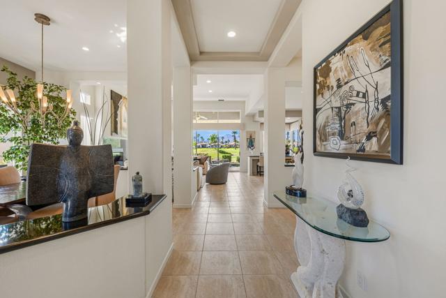 424 White Horse Trail, Palm Desert, CA 92211
