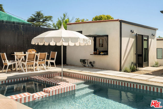 3923 Revere Avenue, Los Angeles CA: https://media.crmls.org/mediaz/ba61d06b-a06f-40cc-bc65-70d2385bd591.jpg