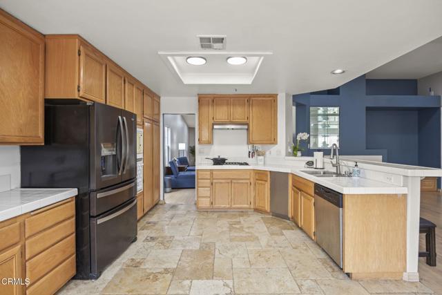 Detail Gallery Image 15 of 43 For 718 Binnacle St, Oxnard,  CA 93035 - 4 Beds | 2 Baths