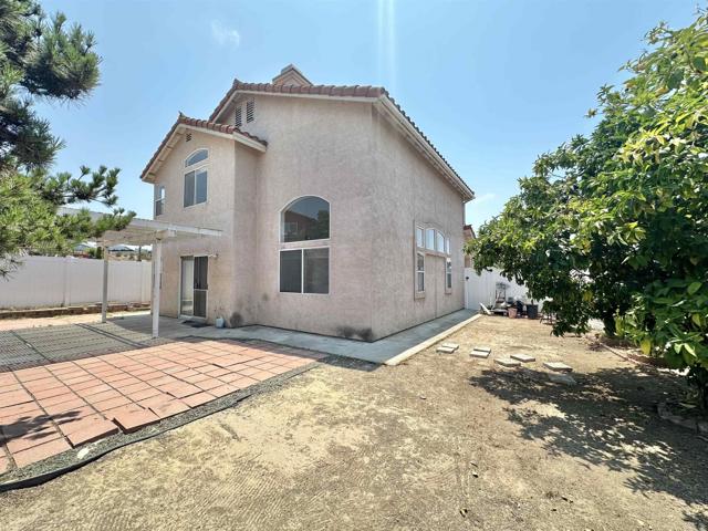 Detail Gallery Image 18 of 25 For 579 via La Paloma, Chula Vista,  CA 91910 - 4 Beds | 3 Baths