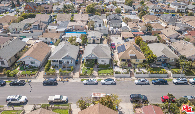 3242 Gleason Avenue, Los Angeles CA: https://media.crmls.org/mediaz/ba640cae-ab2c-4bb9-9bfc-c5e40f5cf66e.jpg
