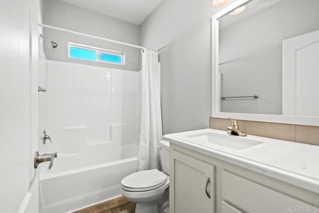 2400 Alpine Boulevard, Alpine CA: https://media.crmls.org/mediaz/ba64e8f1-867c-4402-852f-607b6d5f5666.jpg