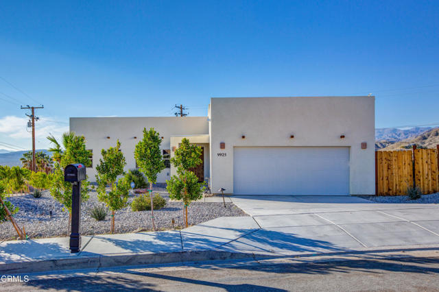 9925 Mesquite Avenue, Desert Hot Springs CA: https://media.crmls.org/mediaz/ba66d7fc-6f69-41d0-83b4-59506b93e6ff.jpg