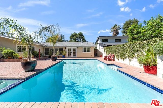 23264 Calvert Street, Woodland Hills CA: https://media.crmls.org/mediaz/ba673be1-60f3-451c-bf9d-04e785c9b530.jpg