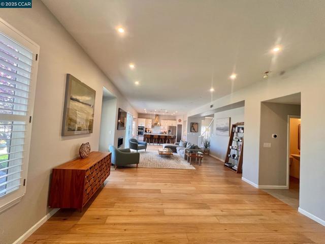 1161 Torrey Pines Place, Clayton CA: https://media.crmls.org/mediaz/ba67fe83-ed6c-4860-a75d-350fb59a3e0d.jpg