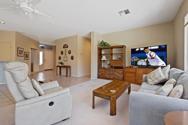 37410 Medjool Avenue, Palm Desert CA: https://media.crmls.org/mediaz/ba687352-a520-47f1-8242-e50666a50ff3.jpg