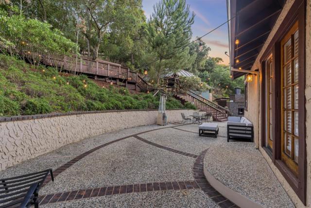 17255 Holiday Drive, Morgan Hill CA: https://media.crmls.org/mediaz/ba690379-b65a-4f51-a78c-0b509213303c.jpg