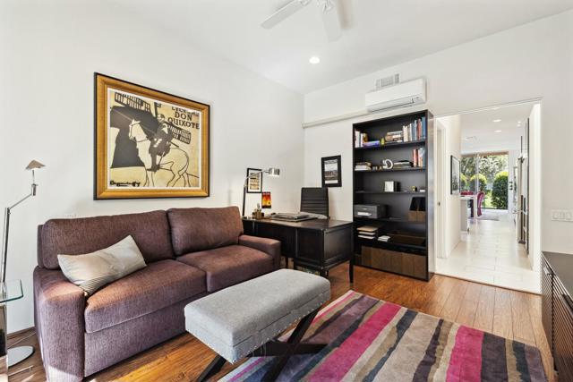 47360 Jadida Avenue, Palm Desert CA: https://media.crmls.org/mediaz/ba693a9b-4daa-4068-b959-f46dcf6a5e2c.jpg