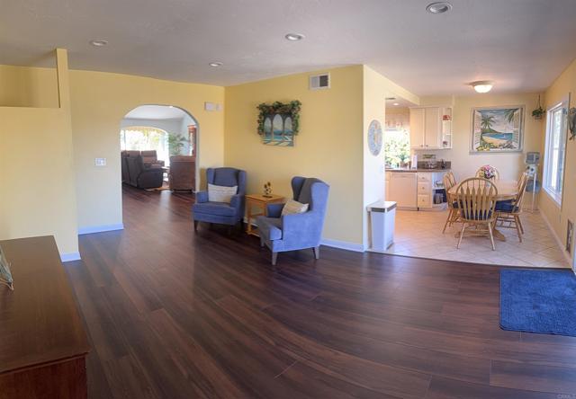 Detail Gallery Image 7 of 23 For 2616 El Aguila Ln, Carlsbad,  CA 92009 - 4 Beds | 2 Baths
