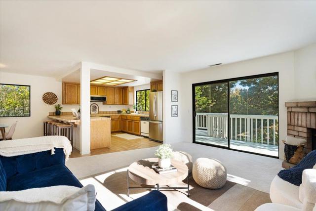 105 Sea Terrace Way, Aptos CA: https://media.crmls.org/mediaz/ba6c7e04-ebba-465a-bc50-92ffa27ce401.jpg