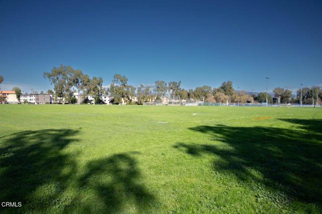Detail Gallery Image 15 of 17 For 5021 Tilden Ave #1,  Sherman Oaks,  CA 91423 - 2 Beds | 2/1 Baths