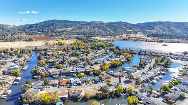 613 Bass Lane, Clearlake Oaks CA: https://media.crmls.org/mediaz/ba6cb599-6775-4206-84cb-4a5b927573c8.jpg